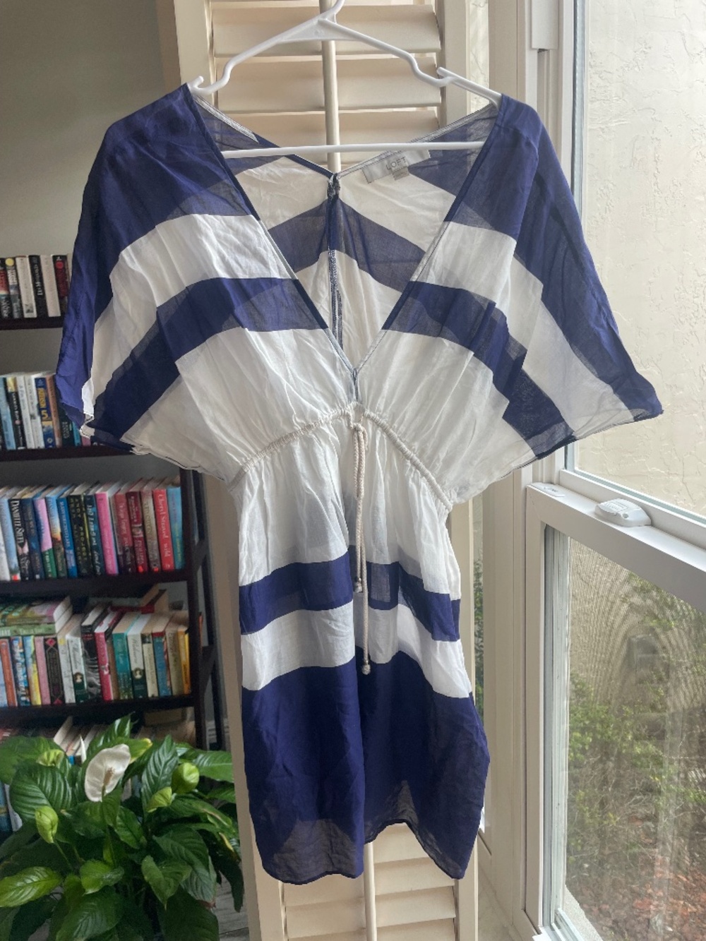 Ann Taylor Loft Beach  swim cover up Blue and White, Size small